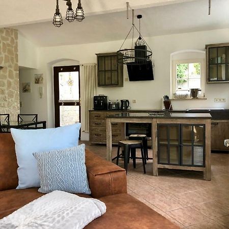 Ferienwohnung Am Wasser Villa Graf Von Pfeil Dresden Exteriör bild
