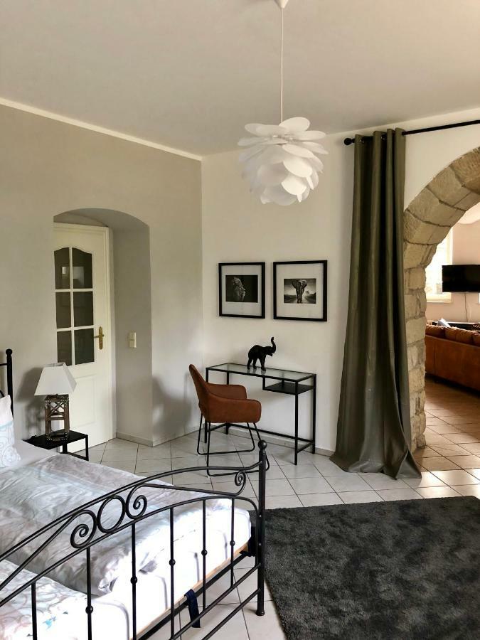 Ferienwohnung Am Wasser Villa Graf Von Pfeil Dresden Exteriör bild